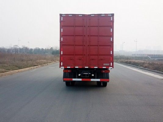 DFH5120XXYB8型厢式运输车